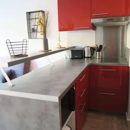 Appartement Grand Lumineux Boulouris, 5min A Pied